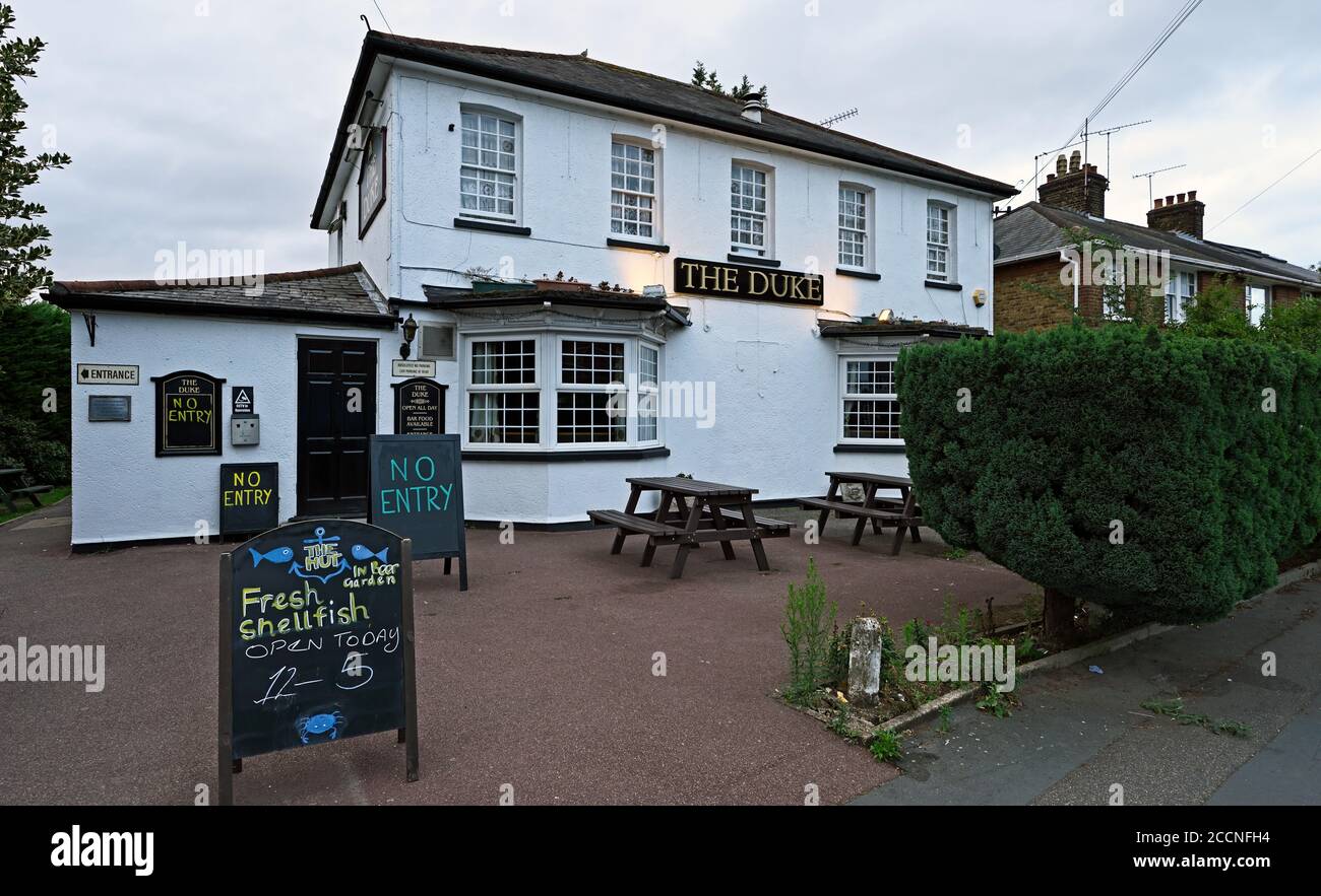 The Duke public house stands at the south end of Wickford High Street and sells shellfish from The Hut in the rear garden. Stock Photo