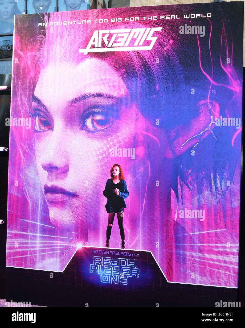 Ready Player One 2018 Movie Poster 24x36 Borderless Glossy 18095