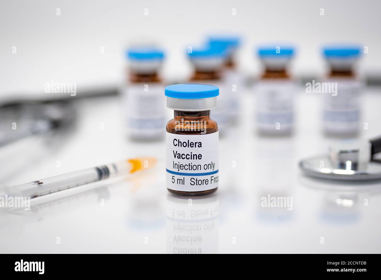 Cholera vaccine to prevent travellers' diarrhoea Stock Photo
