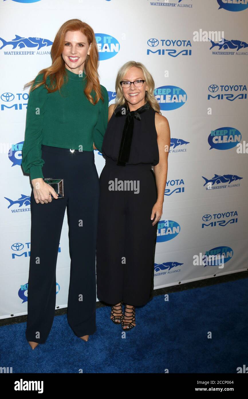 Sarah rafferty rachael harris hi-res stock photography and images - Alamy