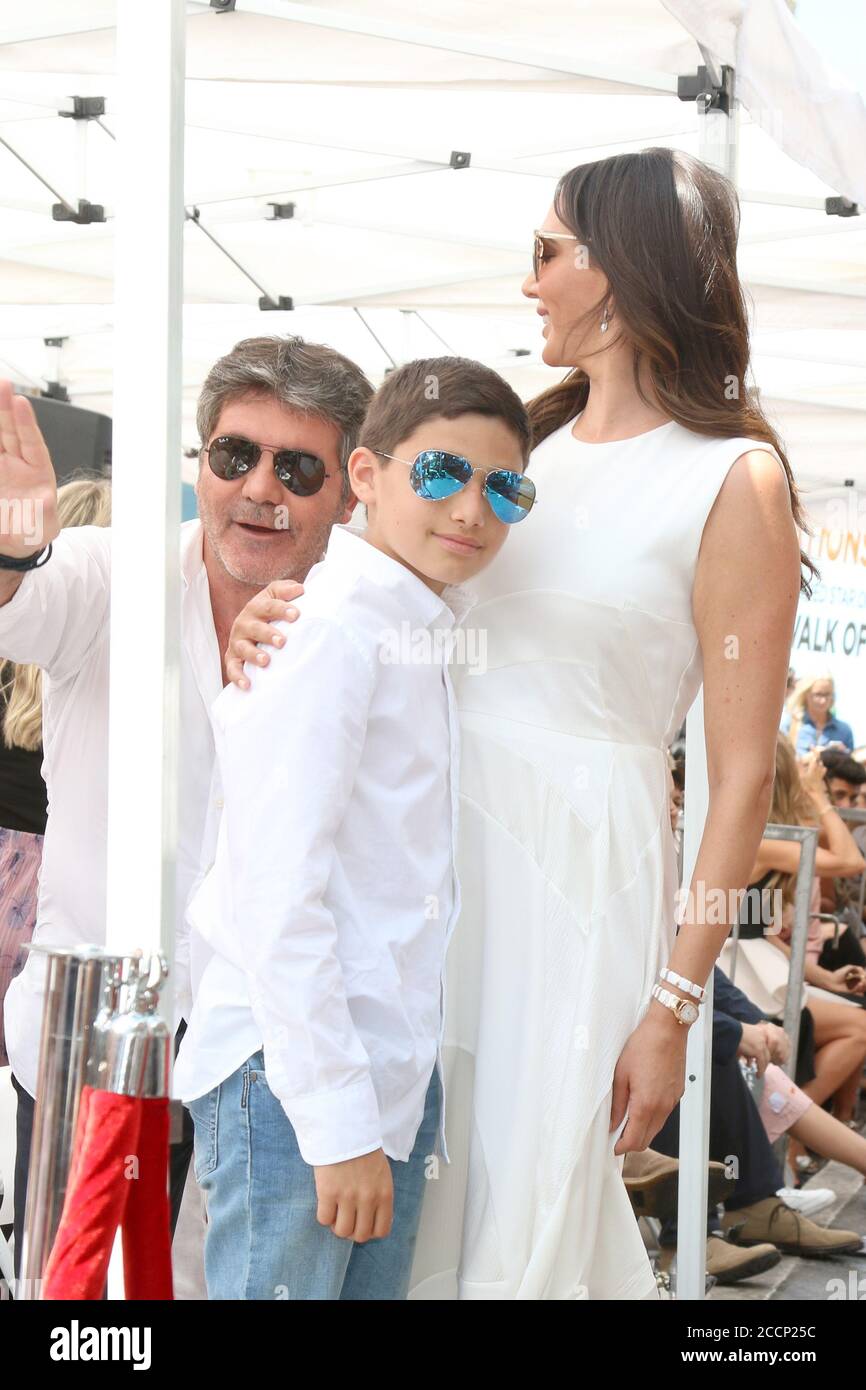 LOS ANGELES AUG 22 Simon Cowell, Adam Silverman, Lauren Silverman at