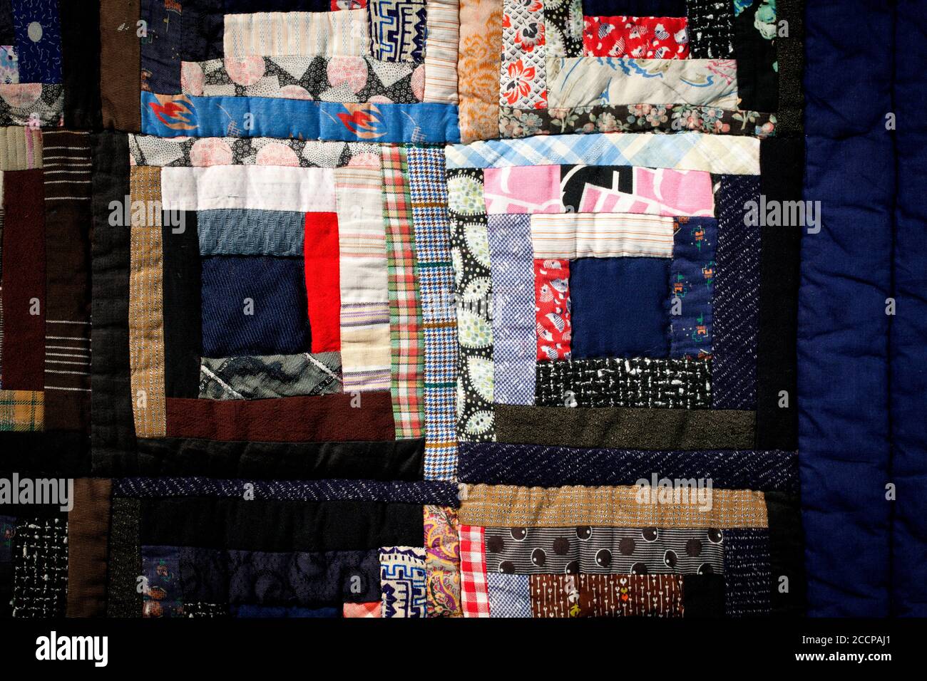 Colorful quilt hi-res stock photography and images - Alamy