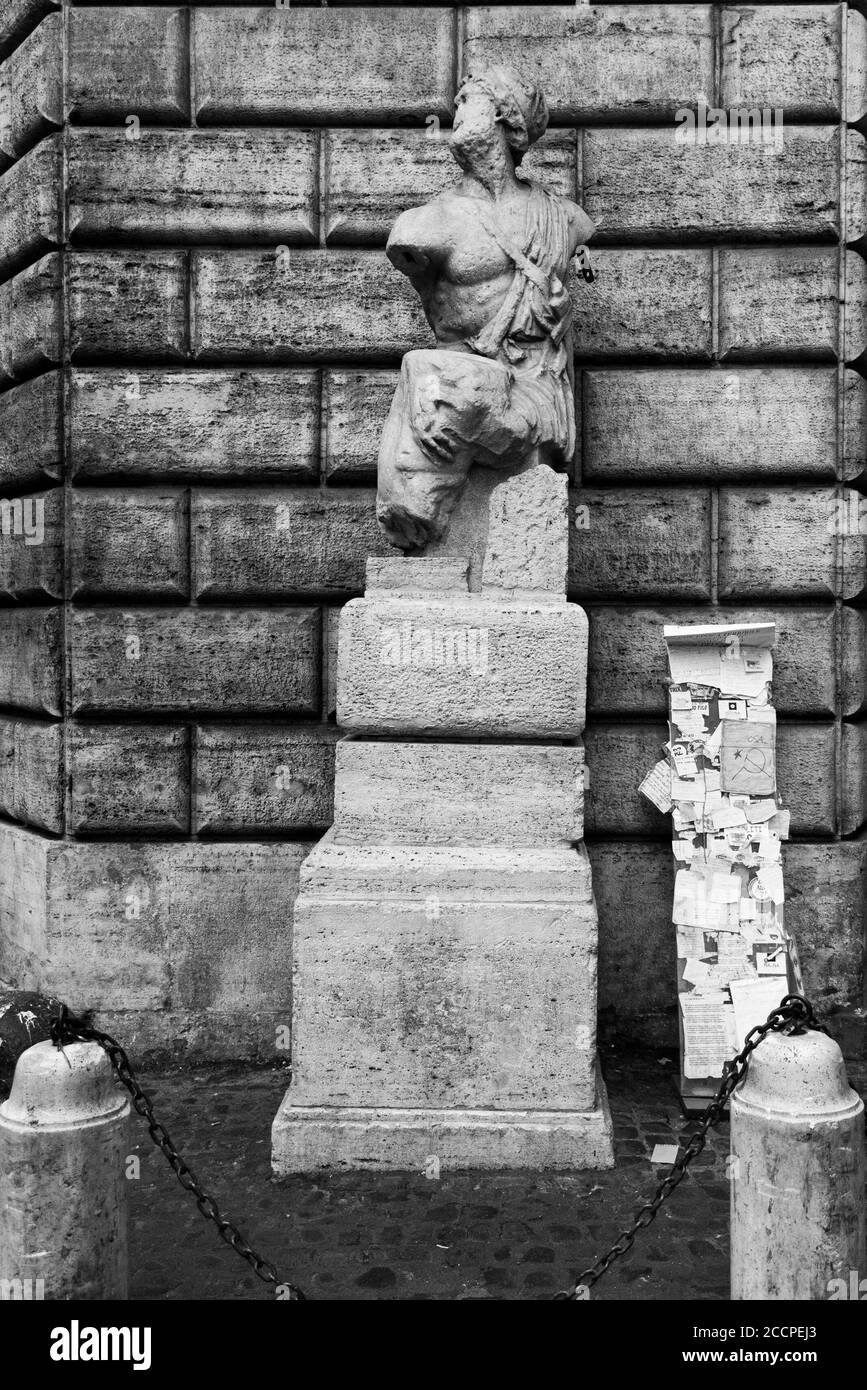 Ancient limestone statues Black and White Stock Photos & Images - Alamy