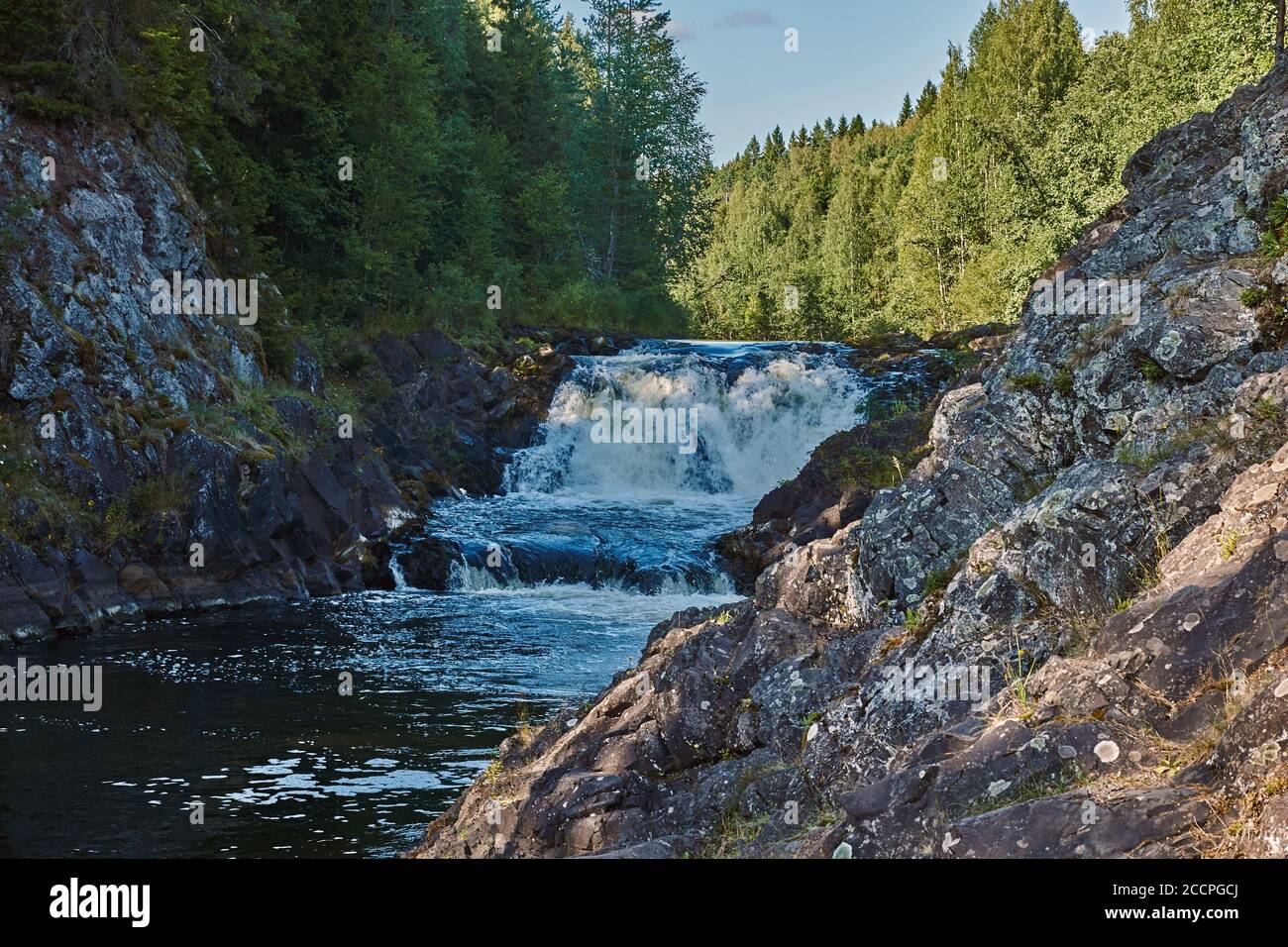 Кижи, валаам, соловки. Водопад кижи в карелии. Водопад кивач. Кижи кивач. Кижи кивач.