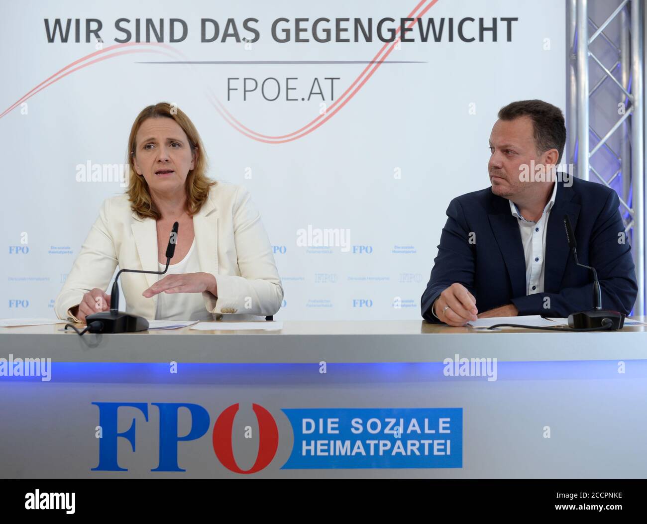 Vienna, Austria. 24th Aug, 2020. Press conference with FPÖ (Freedom Party Austria) -Social spokeswoman NAbg. Dr. Dagmar Belakowitsch (L) and FPÖ (Freedom Party Austria) - health spokesman NAbg. Mag.Gerhard Kaniak (R) on the subject of corona madness and no end in the FPÖ media center on August 24, 2020 in Vienna. Credit: Franz Perc / Alamy Live News Stock Photo