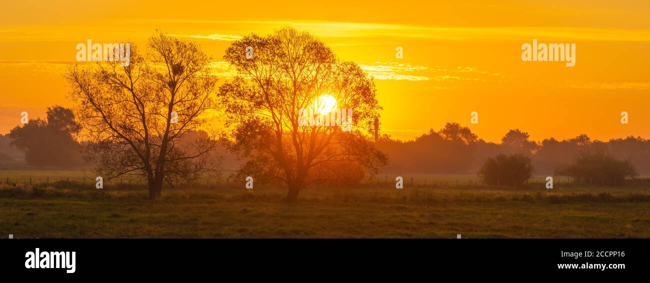 Rural landscape hi-res stock photography and images - Alamy