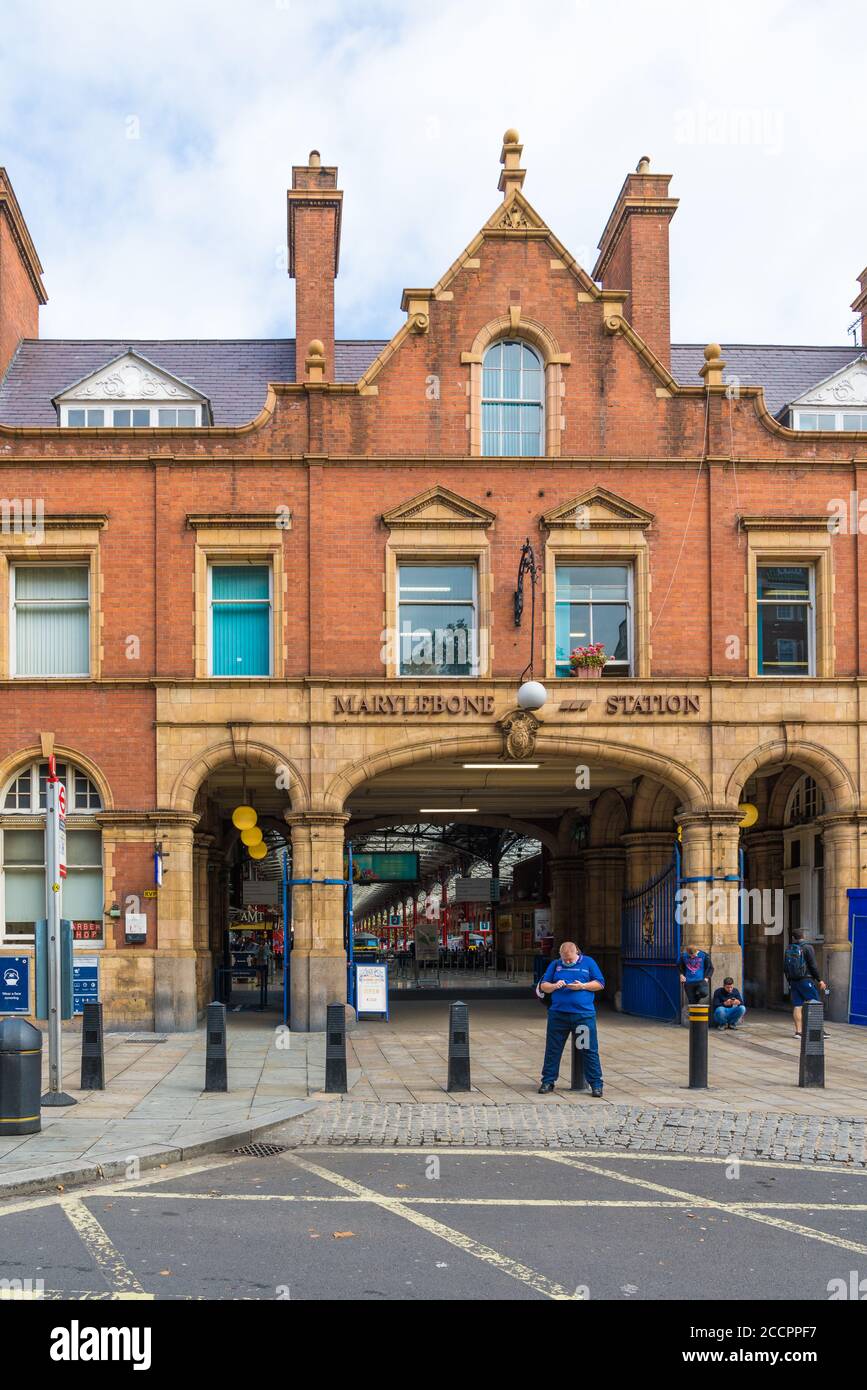 Marylebone railway station in Melrose Place, Marylebone, London, England, UK Stock Photo