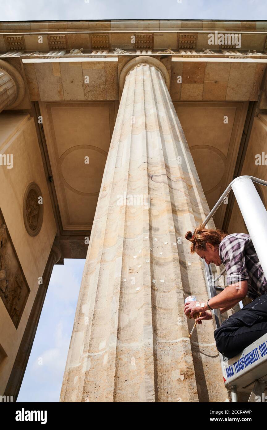 Berlin, Germany. 24th Aug, 2020. An employee of Steinhof Restaurierung ...