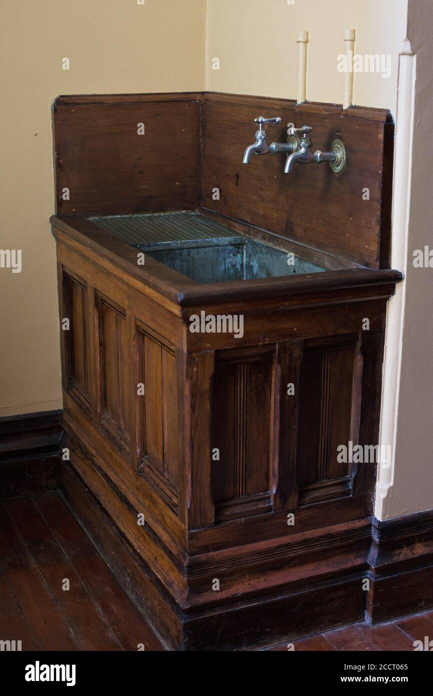 1800s house interior hi-res stock photography and images - Alamy