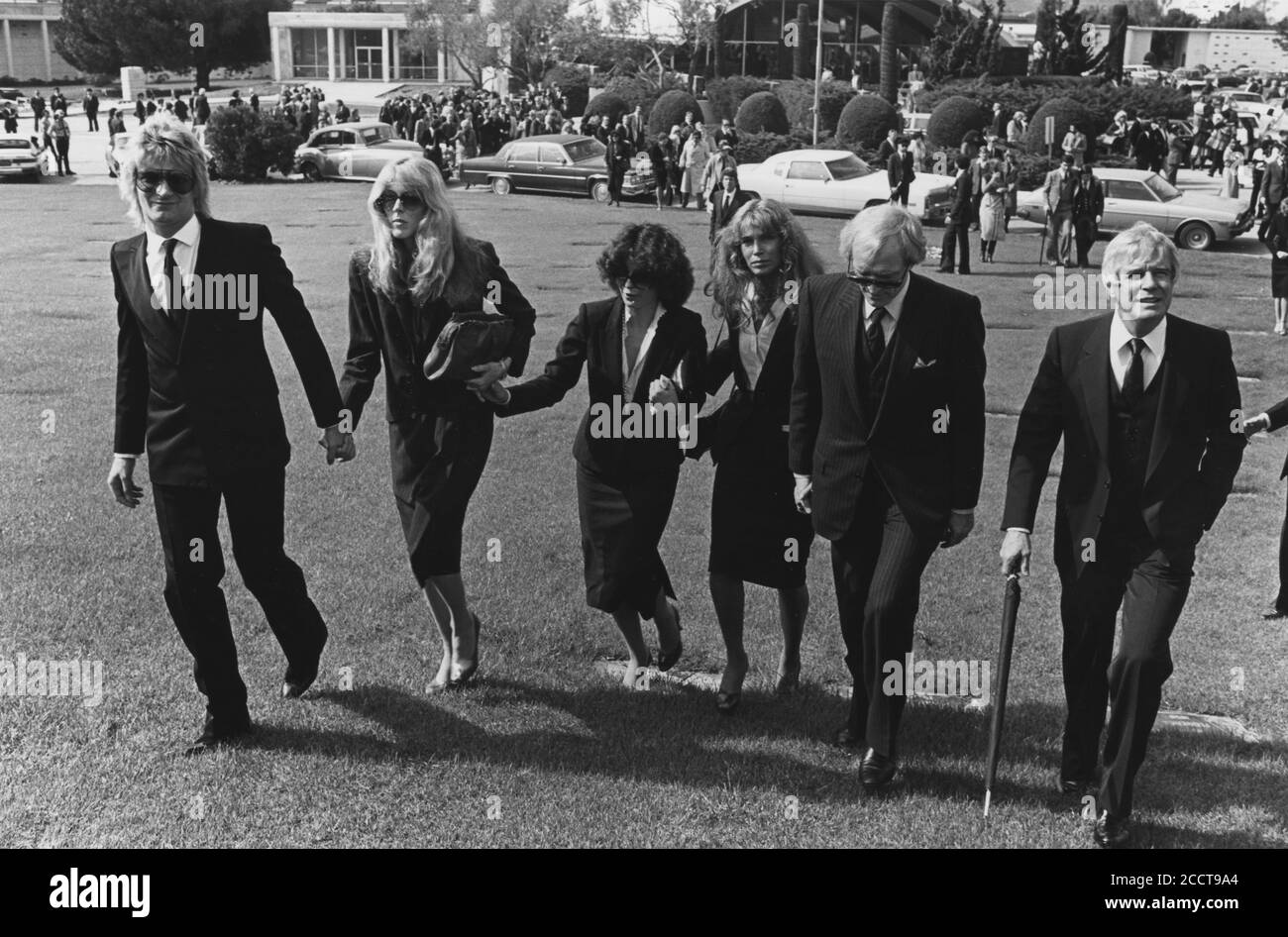 Los Angeles.CA.USA. LIBRARY. LR Rod Stewart, Alana Stewart, Tina