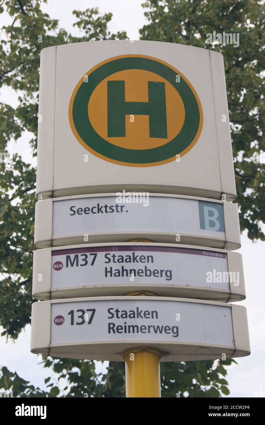 BVG-Haltestelle Seecktstraße Stock Photo