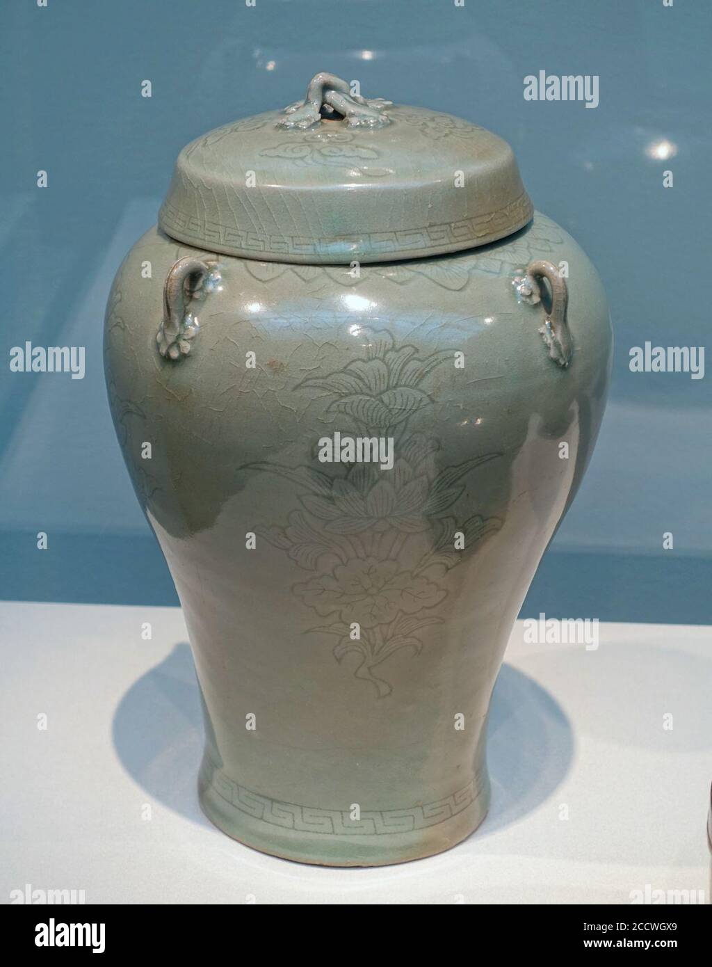Jar with lid and incised design of lotus sprays, Korea, Gangjin or Buan