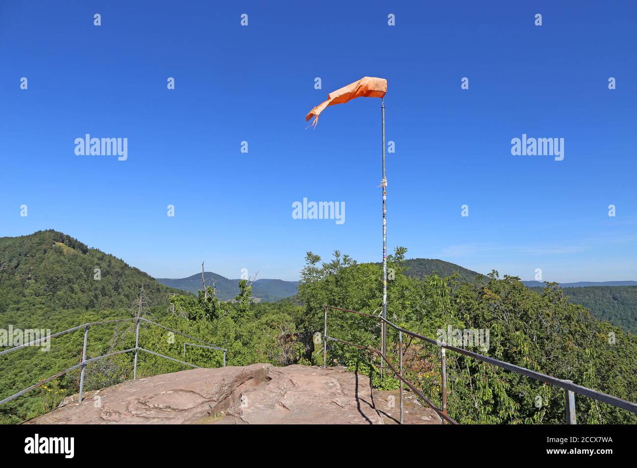 Viewing platform of the Neukastel castle ruins above Leinsweiler, Palatinate Forest, Germany Stock Photo