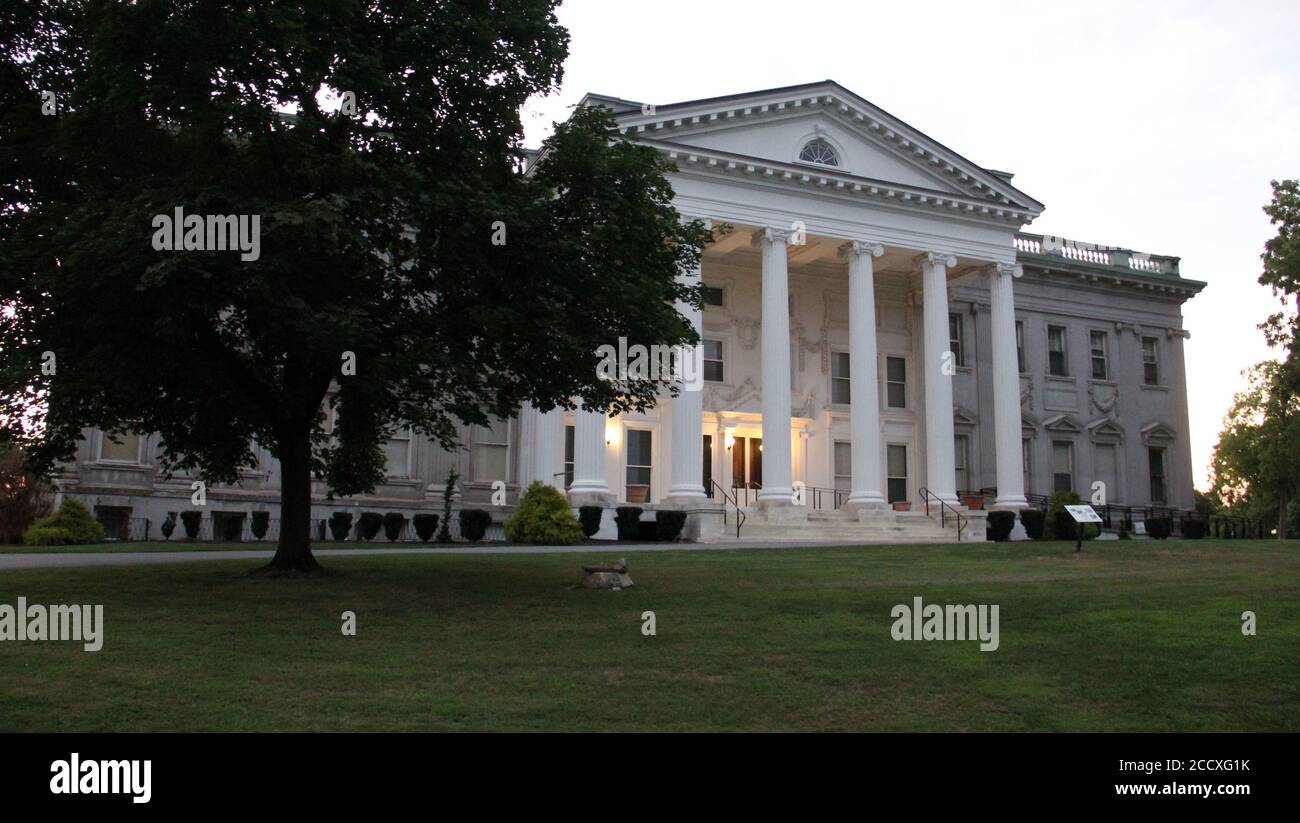 MillsLivingston Mansion on the Hudson River, main facade with Ionic portico, view in the dusk