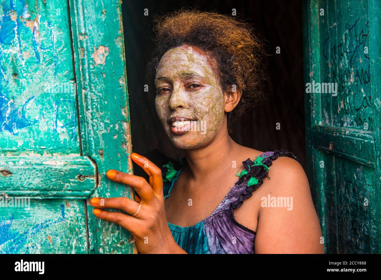 Somali woman in the coastal town of Berbera, Somaliland, Somalia Stock Photo