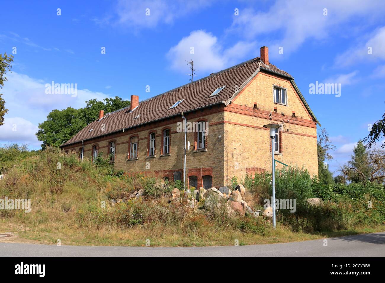 The old ruins of a not used building Stock Photo - Alamy