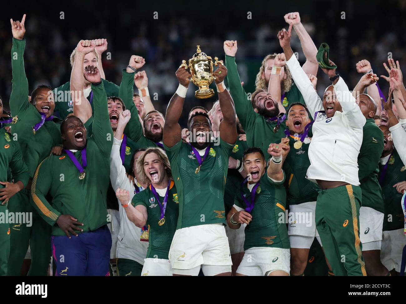 Siya kolisi world cup trophy hi res stock photography and images