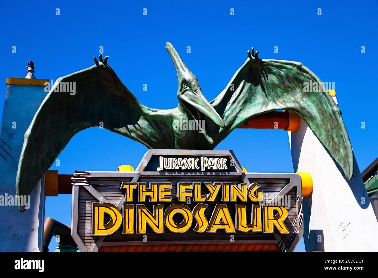 Sign of the Flying DINOSAUR station and Pteranodon figure at Universal
