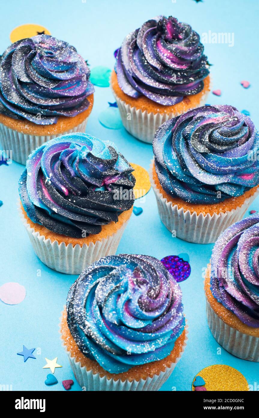 Blue party background hi-res stock photography and images - Alamy Blue party background hi-res stock photography and images - Alamy