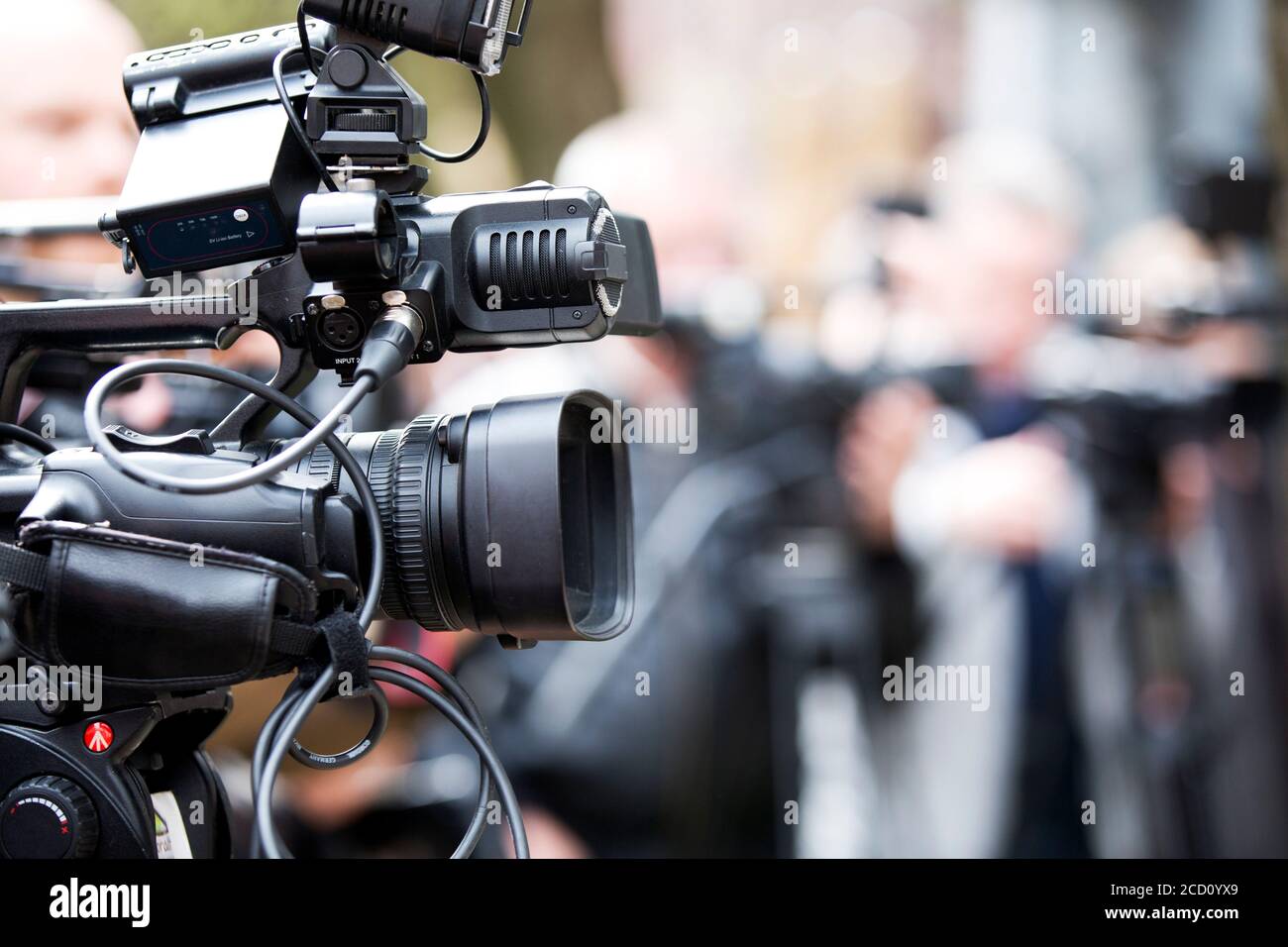 Professional video camera used by journalists Stock Photo Alamy