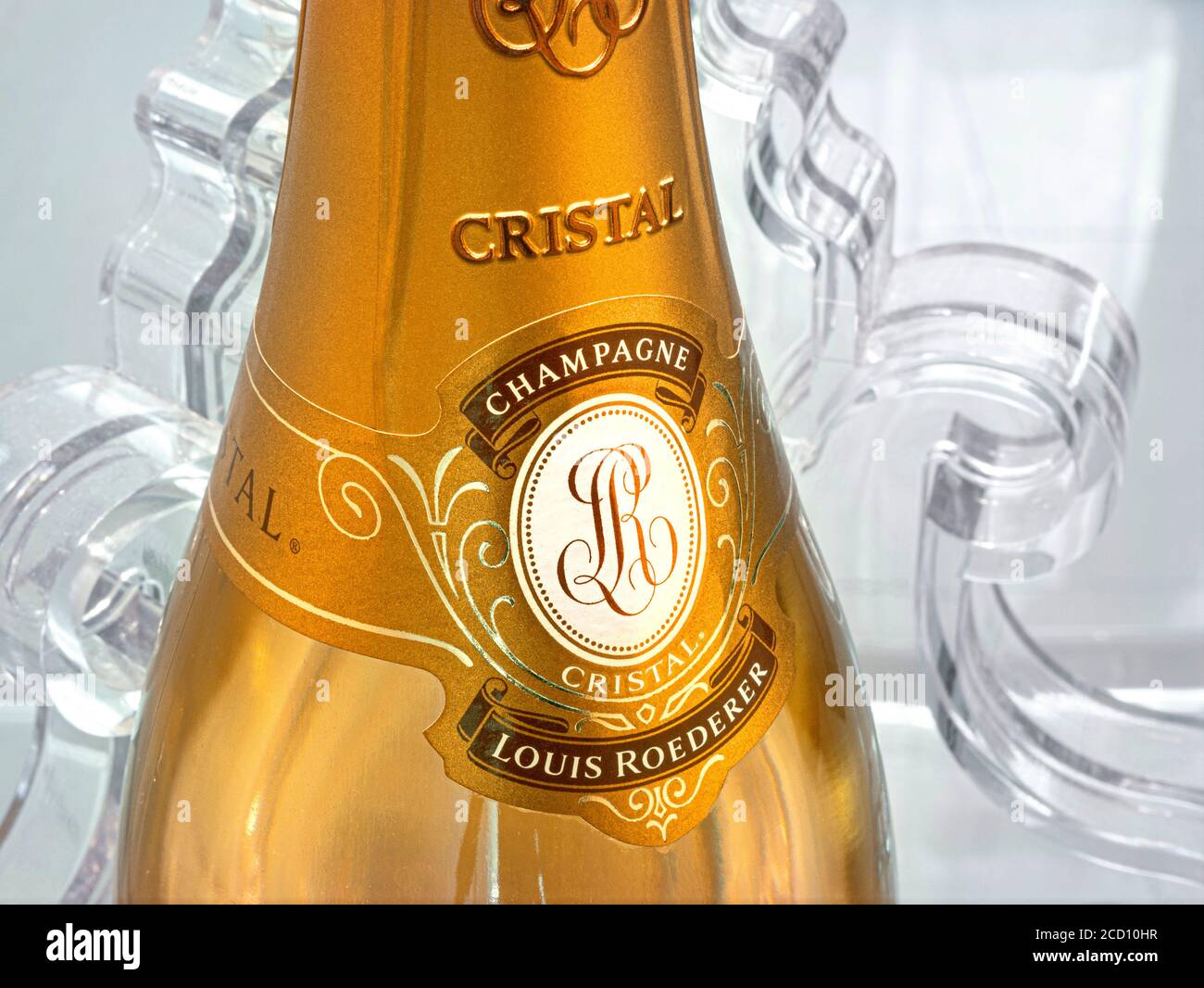 CRISTAL CHAMPAGNE LABEL NECK Bottle of Louis Roederer Cristal fine champagne in luxury fine dining situation Stock Photo