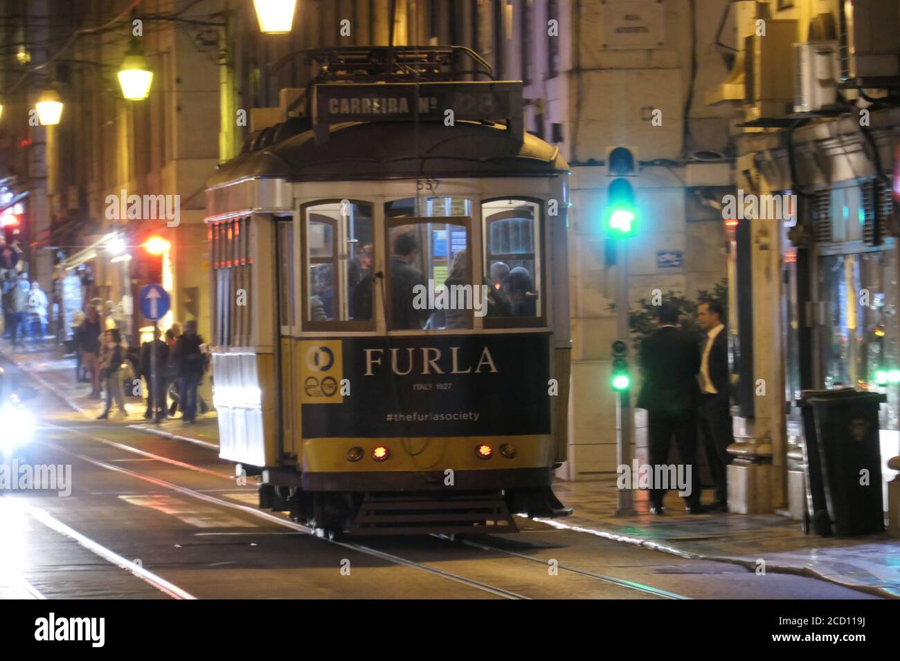 Straßenbahn in Lissabon Stock Photo