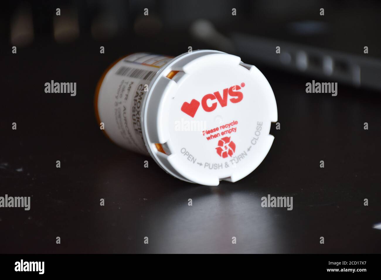 Pill tablet logo capsule medicine hi-res stock photography and images ...