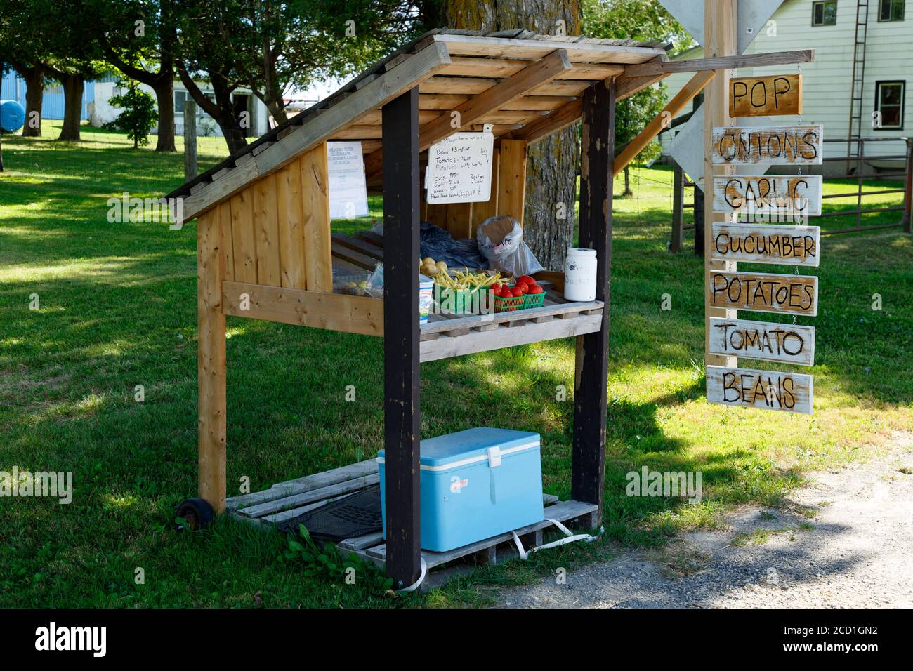 Roadside stand selling fresh local produce. Ontario Canada. Stock Photo