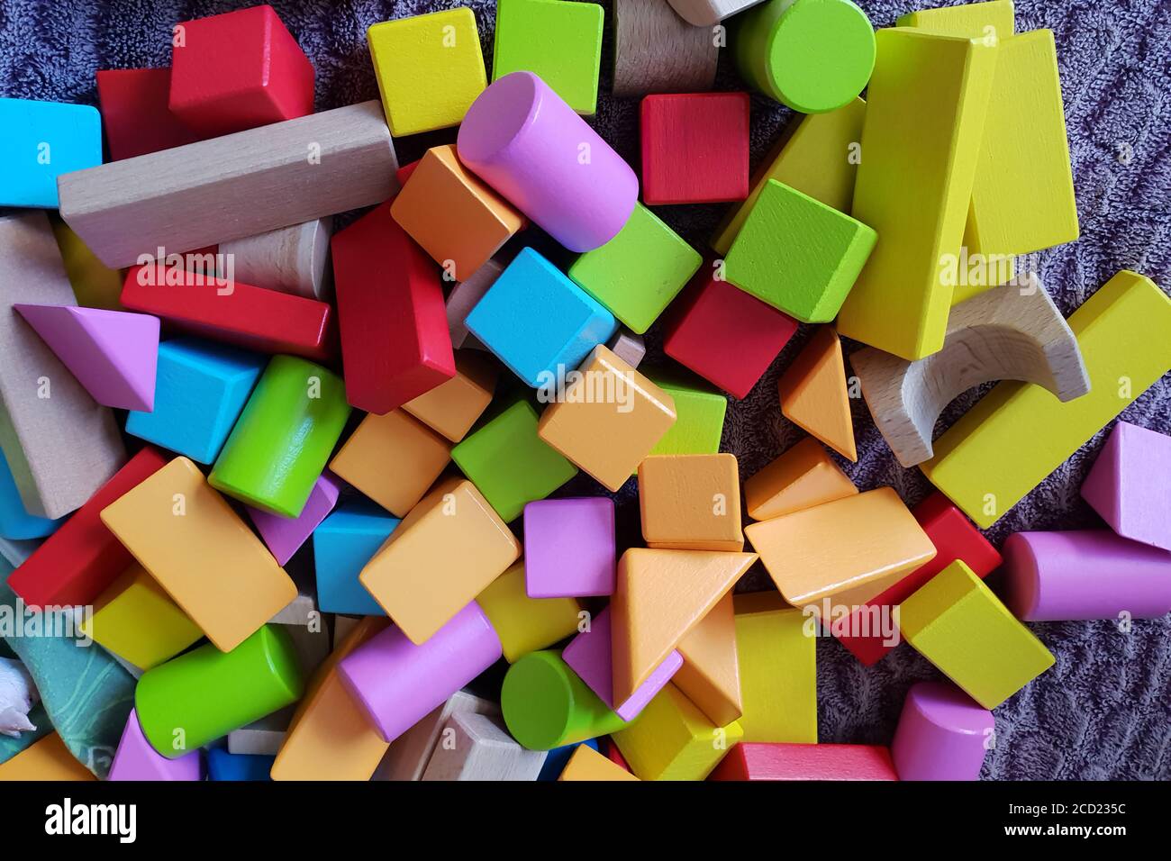 Children overhead puzzle hires stock photography and images Alamy