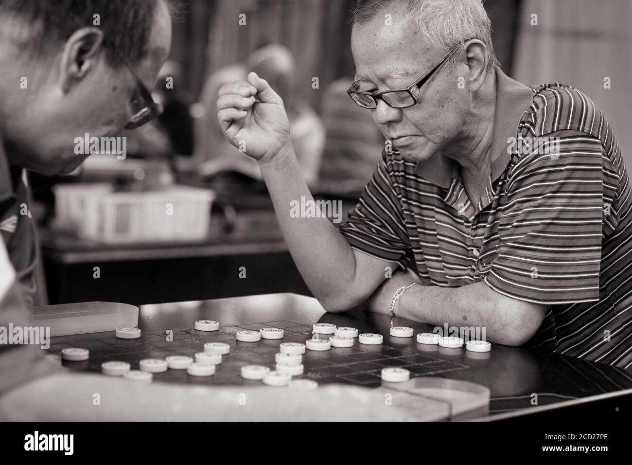 Xiangqi being Played in Singapore Stock Photo Alamy
