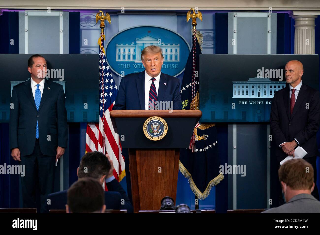 WASHINGTON DC, USA - 23 August 2020 - US President Donald J Trump, joined by Secretary of Health and Human Services Alex Azar and Commissioner of the Stock Photo