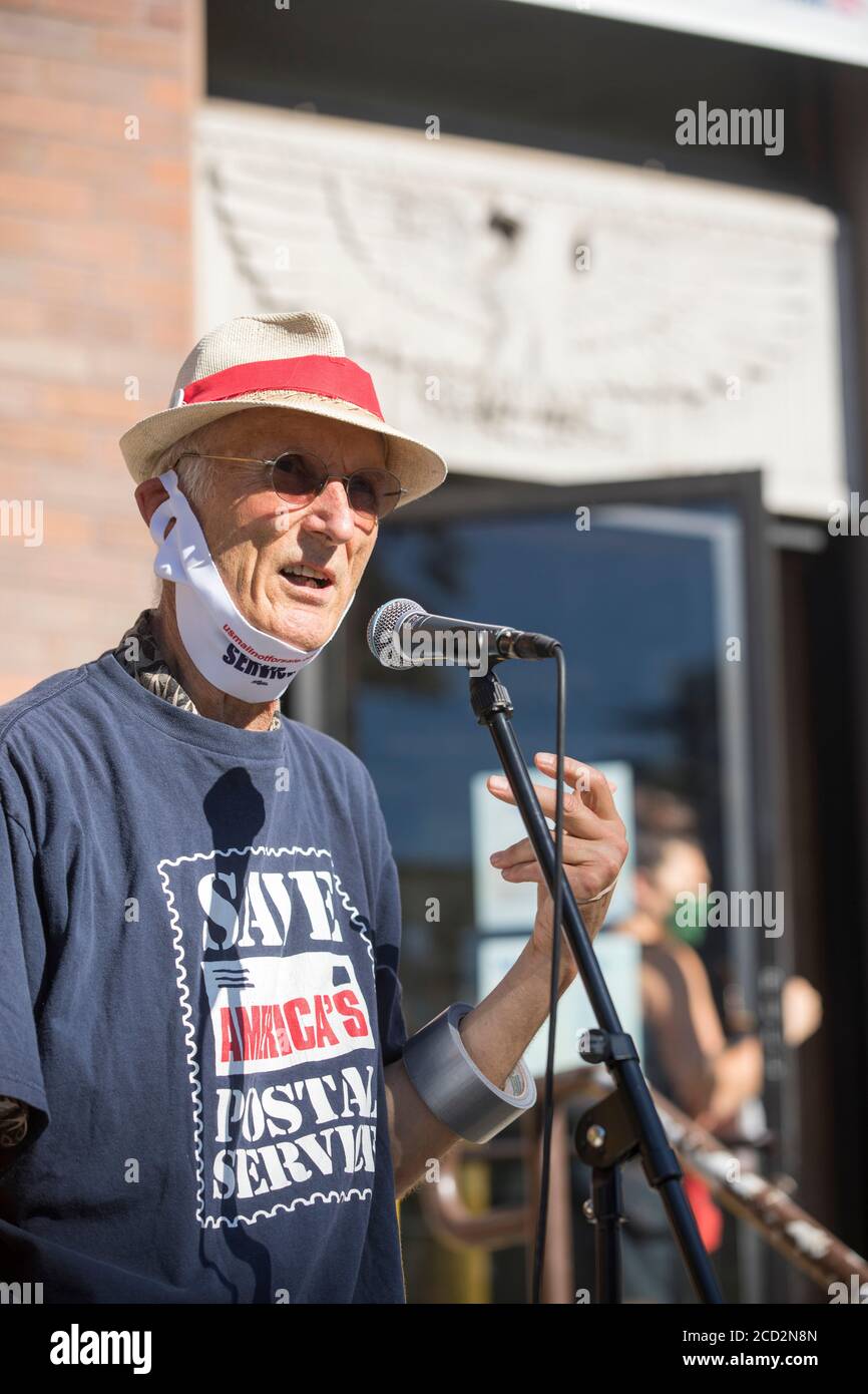 Louis partridge hi-res stock photography and images - Alamy
