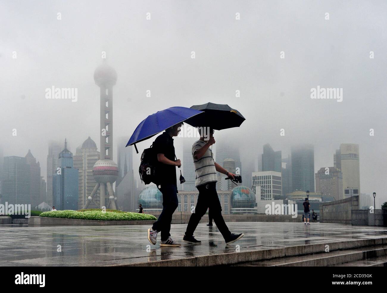 Shanghai china july 2020 people hi-res stock photography and images - Alamy