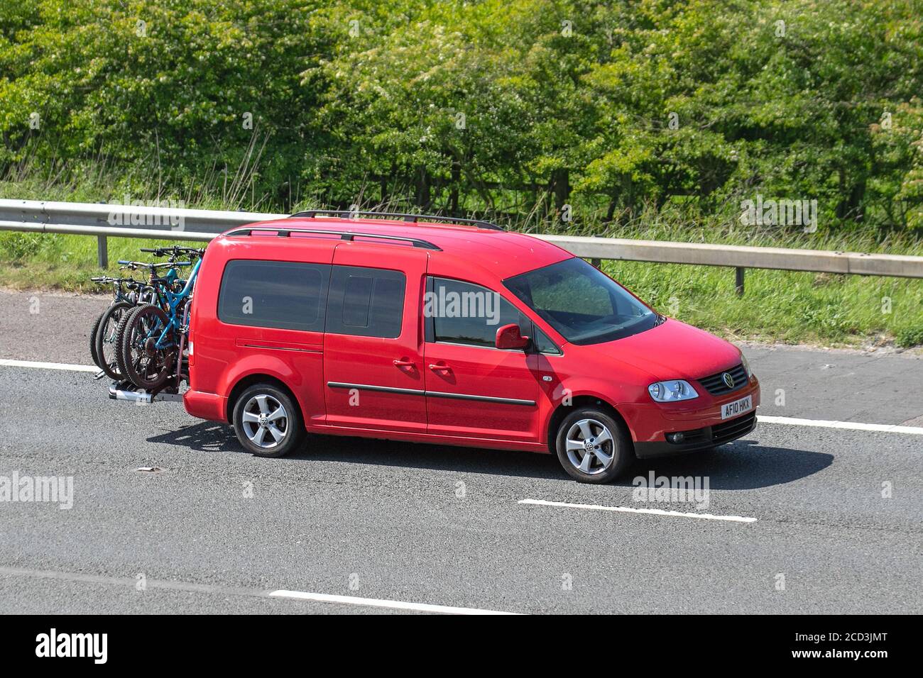 2010 Volkswagen Caddy 1.9 LIFE TDI DSG 5d 103 BHP Semi Auto MPV Diesel  Automatic; Vehicular