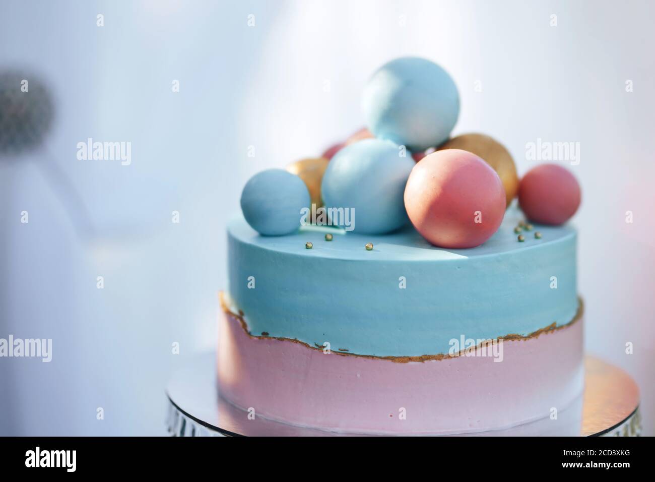 Two tier birthday cake hi-res stock photography and images - Alamy