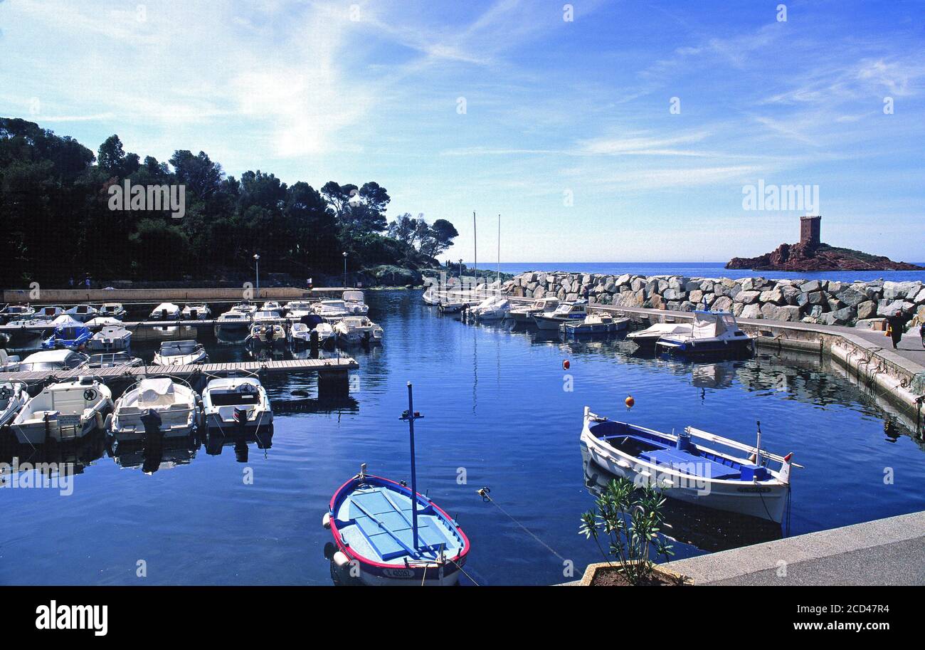 Port of poussai hi-res stock photography and images - Alamy