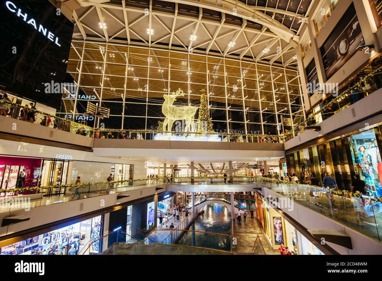 Marina Bay Sands Shopping Centre Stock Photo Alamy
