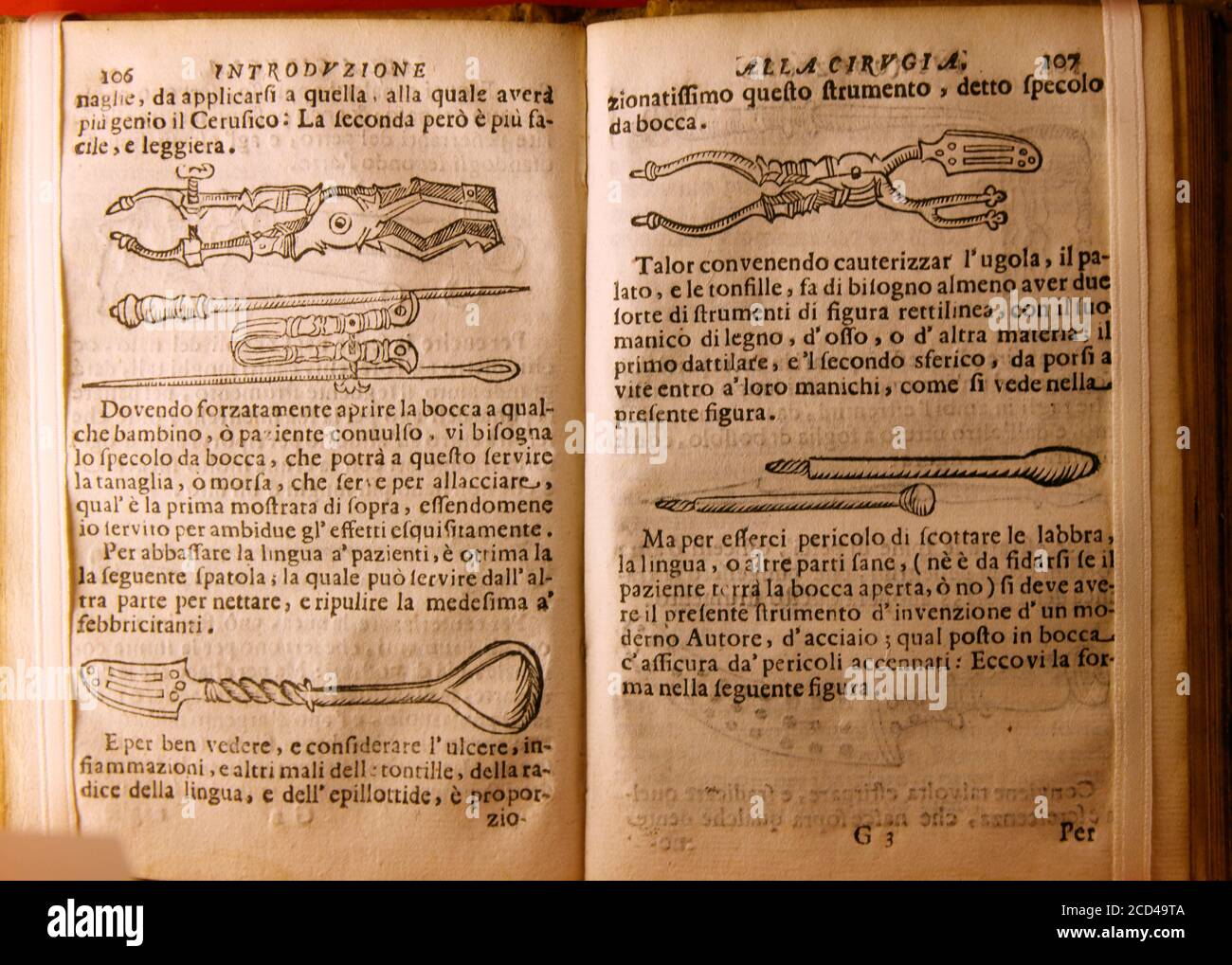 Italy Tuscany Camaldoli Ancient Pharmacy Ancient Medical And Galenic Texts Stock Photo Alamy