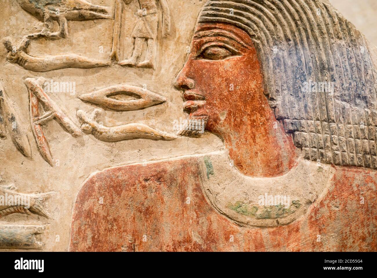 stone wall with carved human figure from ancient Egypt Stock Photo Alamy