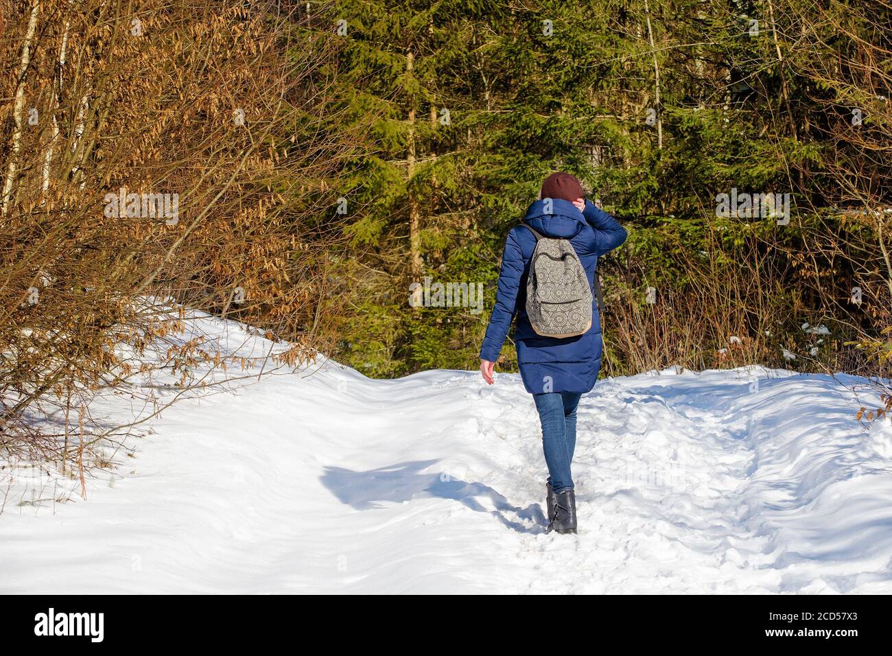 Girl standing in a forest hi-res stock photography and images - Alamy