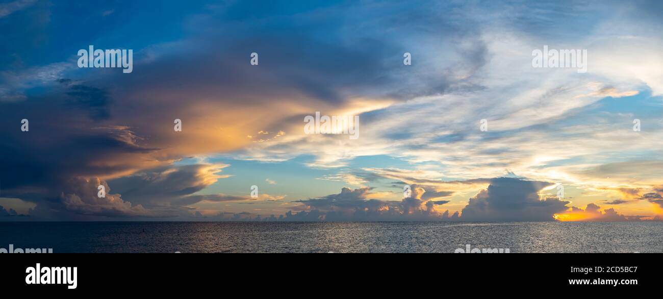 View of clouds and sunlight over sea, Venice, Florida, USA Stock Photo