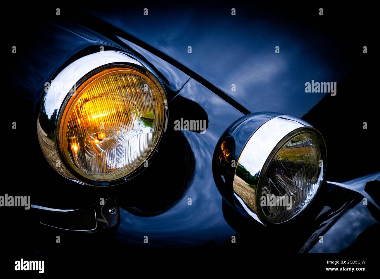 Light blue vintage car hi-res stock photography and images - Alamy