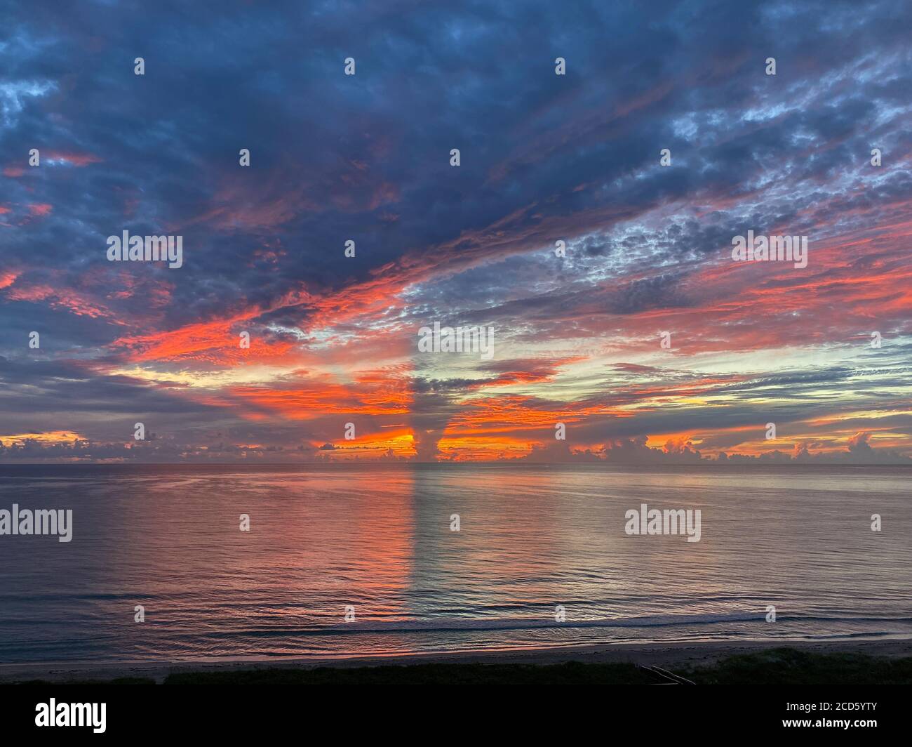 Sunrise over the Atlantic Ocean on a beautiful morning Stock Photo - Alamy