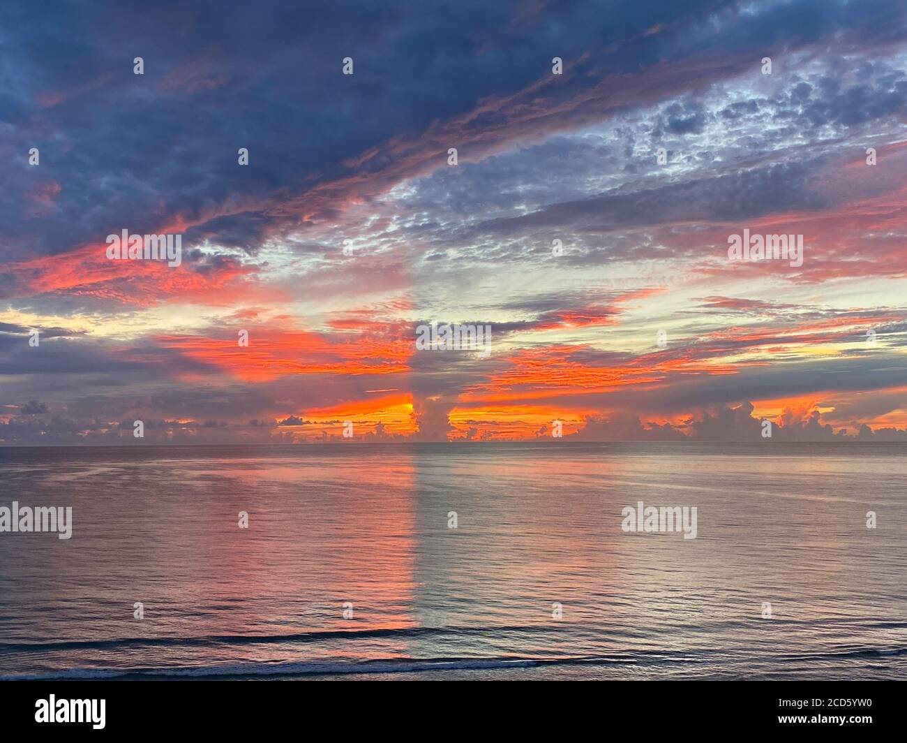Sunrise over the Atlantic Ocean on a beautiful morning Stock Photo - Alamy