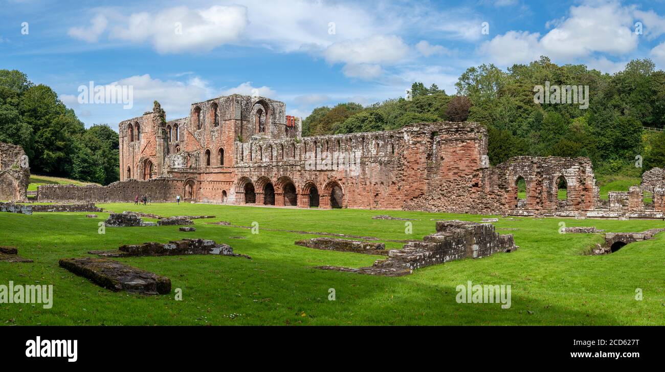 Panoramic view of the hugely impressive remains of Furness Abbey near Barrow-in-Furness Stock Photo