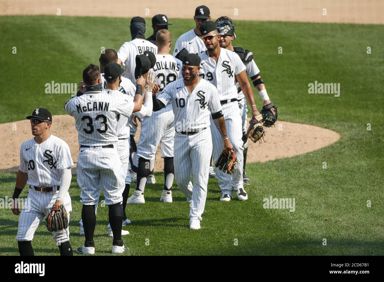 Chicago white sox players celebrate hi-res stock photography and images