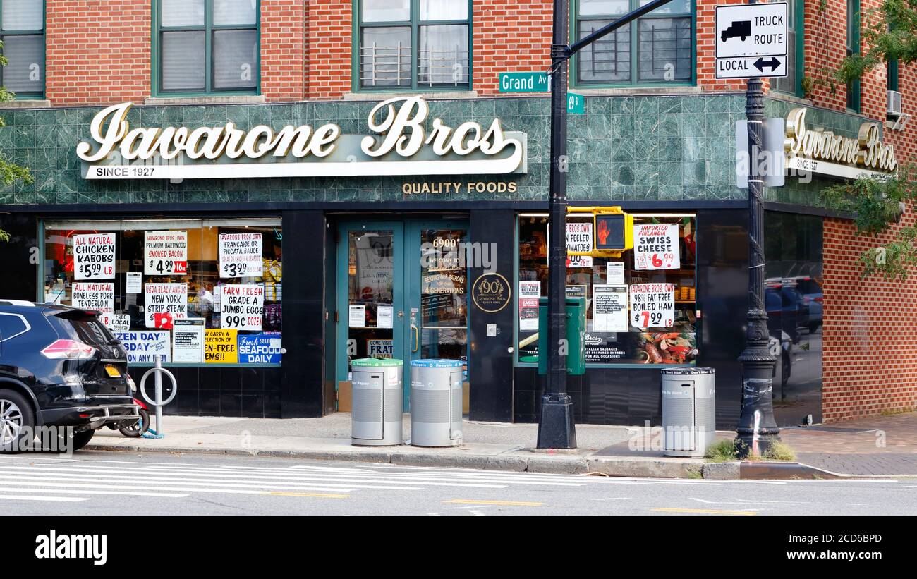 Iavarone Bros., 6900 Grand Ave, Queens, New York. NYC storefront photo of an Italian American gourmet market in the Maspeth neighborhood. Stock Photo