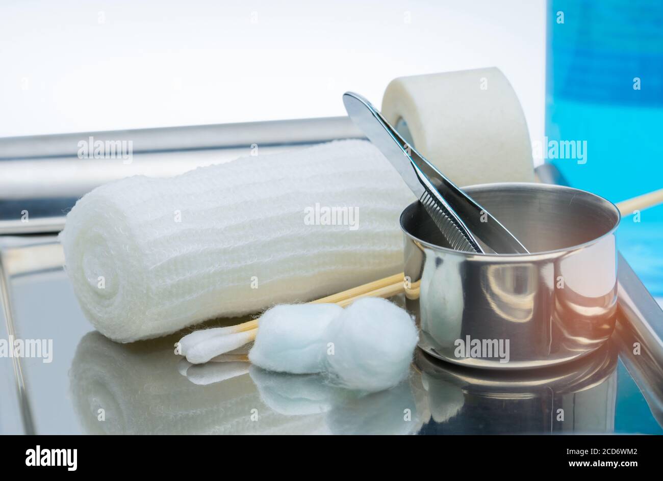 Wound care medical supply. Dressing set. Conforming bandage elastic