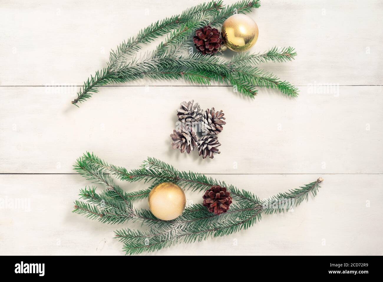 christmas festive background with fir branches. pine cones and branches ...