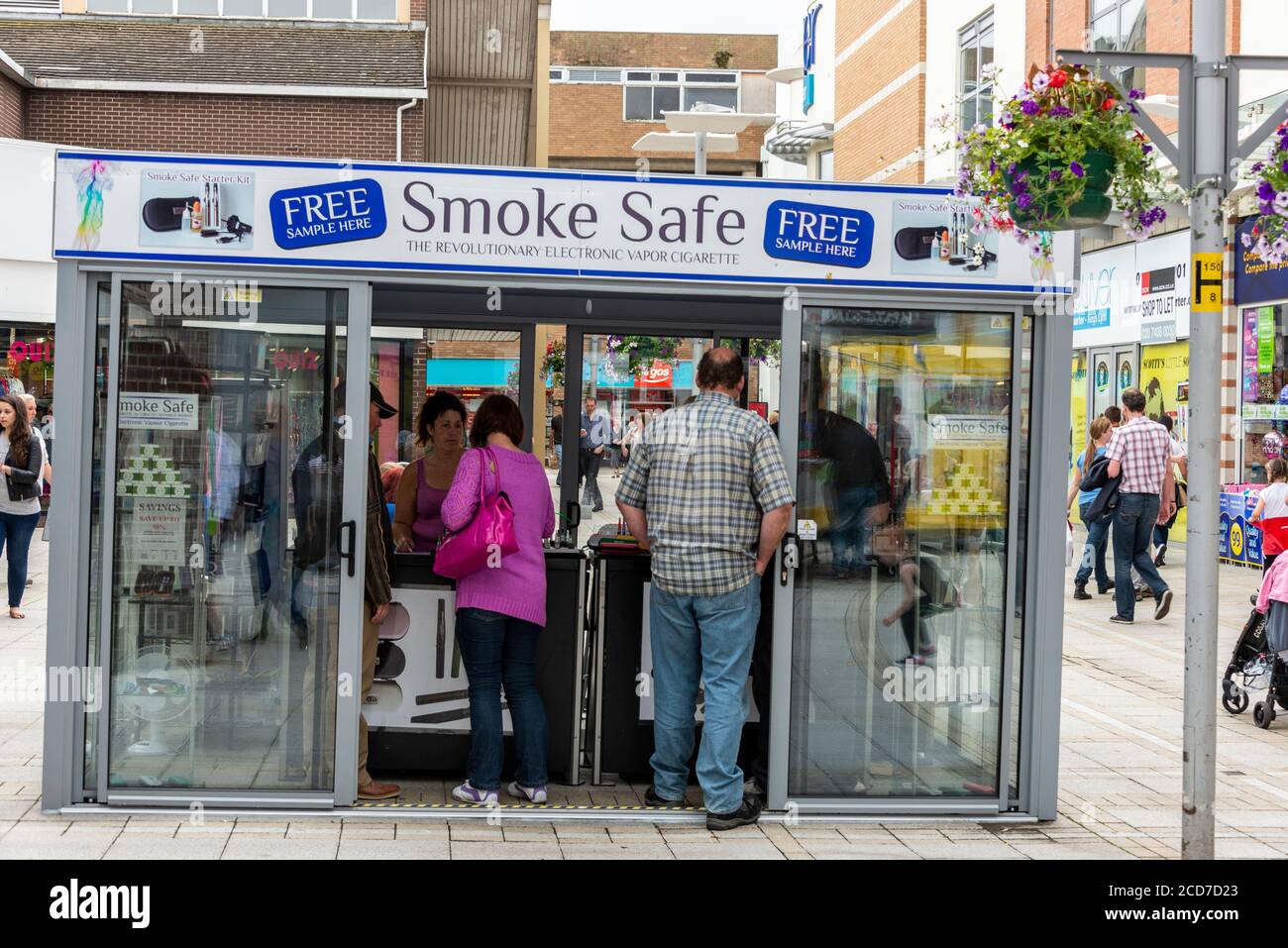 A Smoke Safe kiosk in a shopping street in King's Lynn in Norfolk, Britain  Stock Photo - Alamy